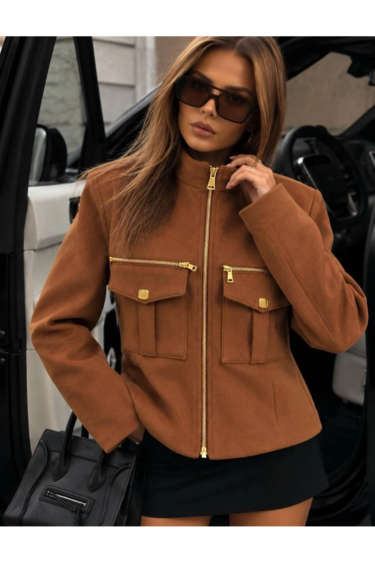 Güçlü Detaylarla Modern Süet Ceket Taba