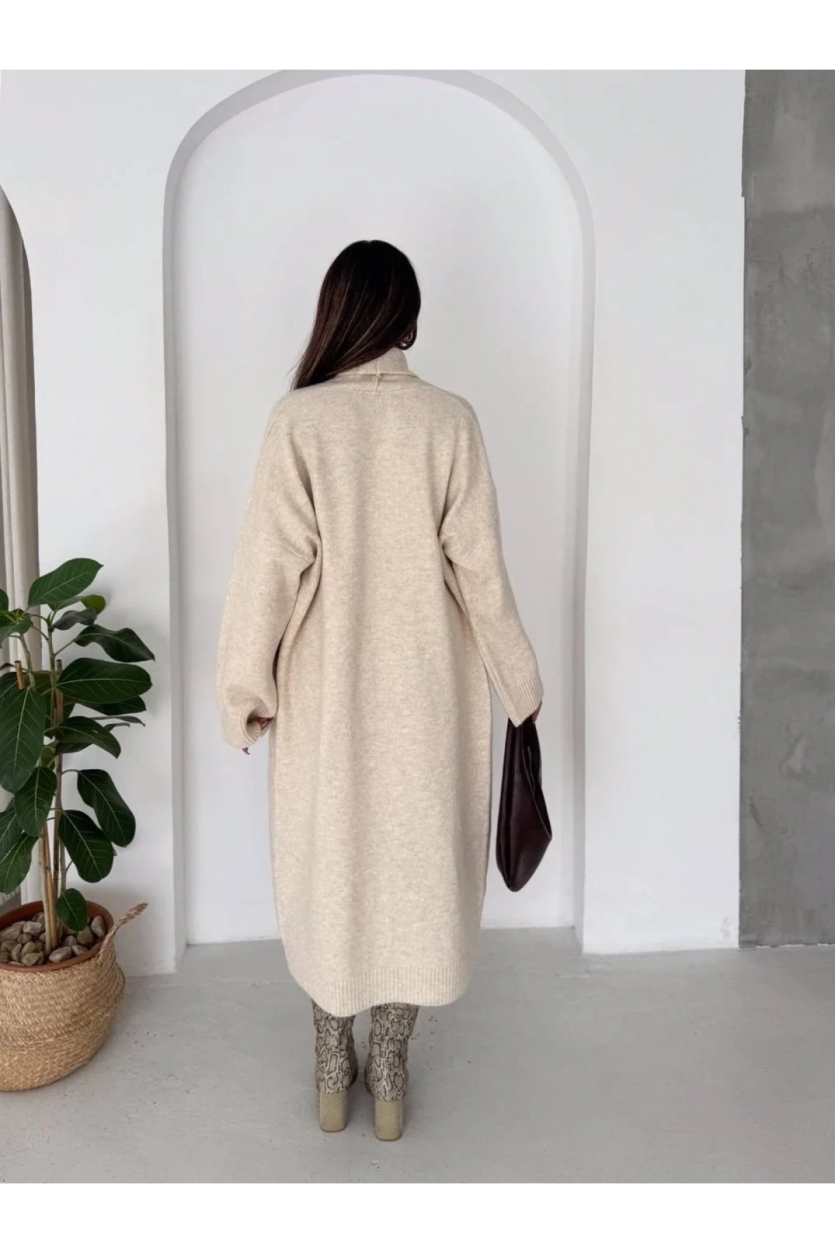 Kadın Bej Pamuklu Uzun Kimono Yaka Oversize Triko Hırka