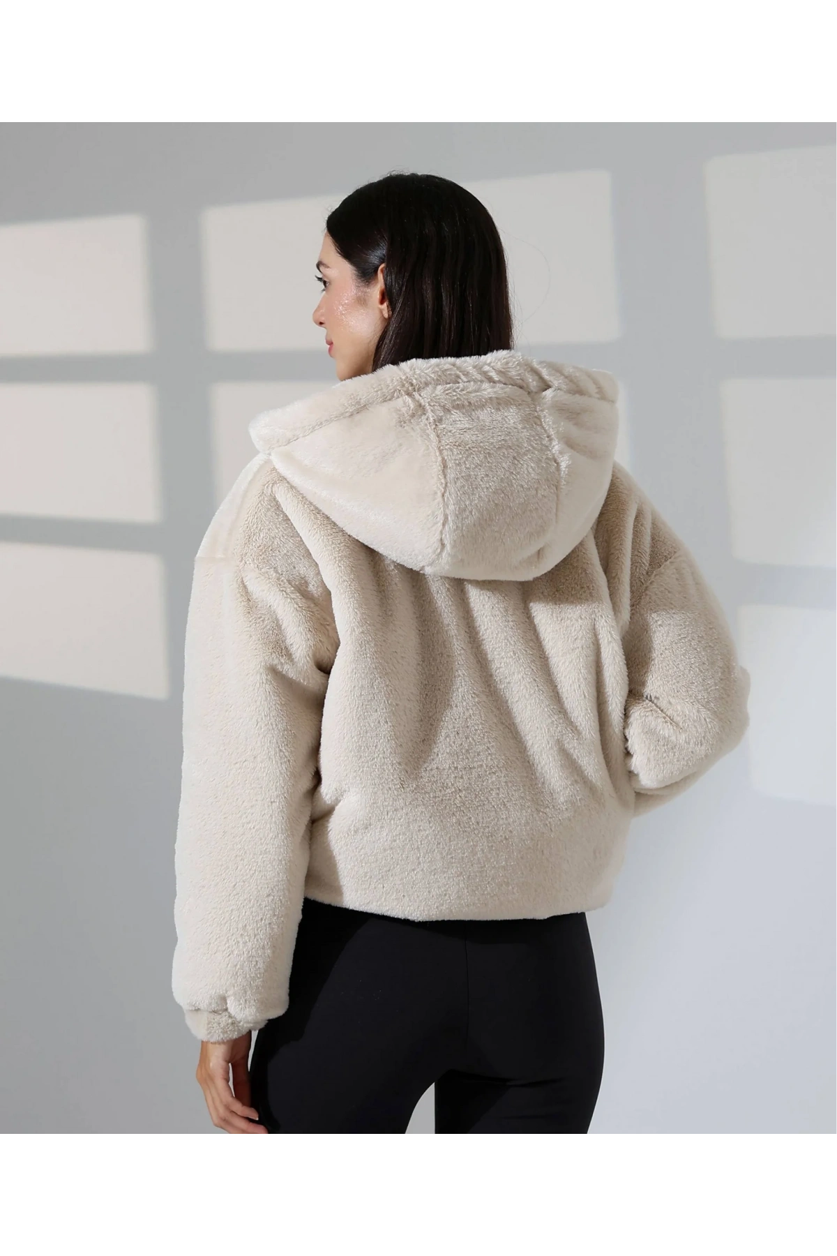 Kadın Bej Oversize Bomber Mont Kapüşonlu Fermuarlı Peluş Astarlı