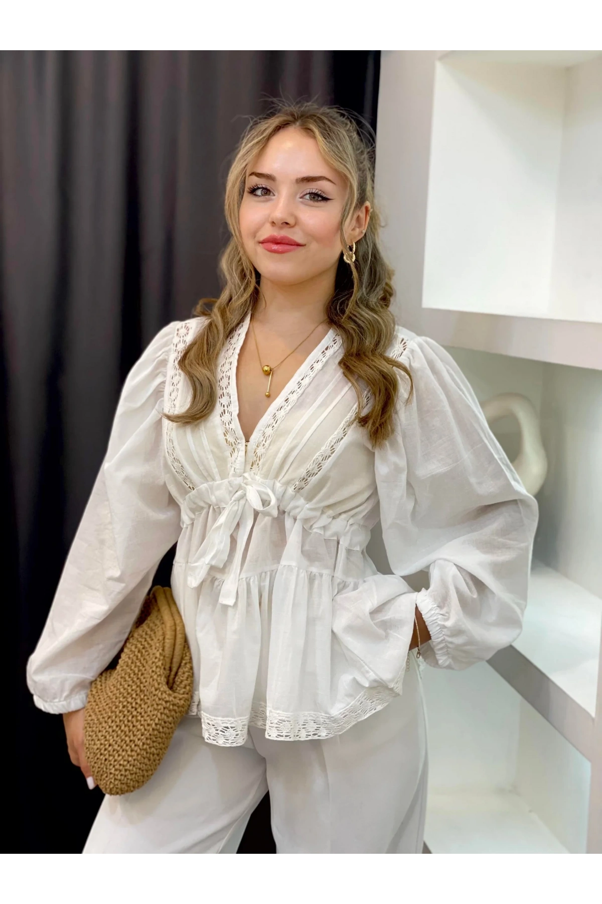 Kadın Ekru V Yaka Uzun Kollu Dantel Garni Detaylı Önden Bağlamalı Pinterest Peplum Bluz
