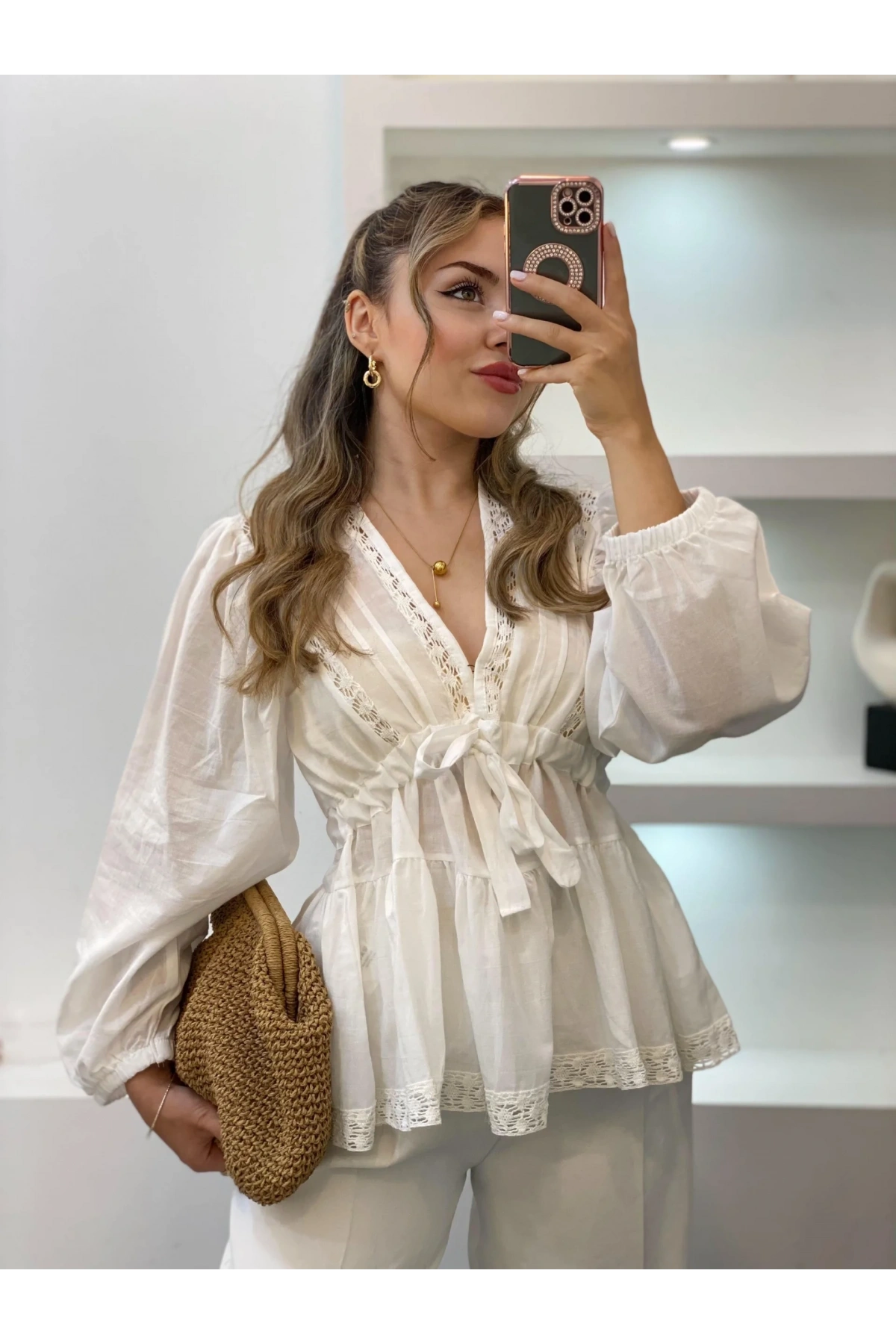 Kadın Ekru V Yaka Uzun Kollu Dantel Garni Detaylı Önden Bağlamalı Pinterest Peplum Bluz