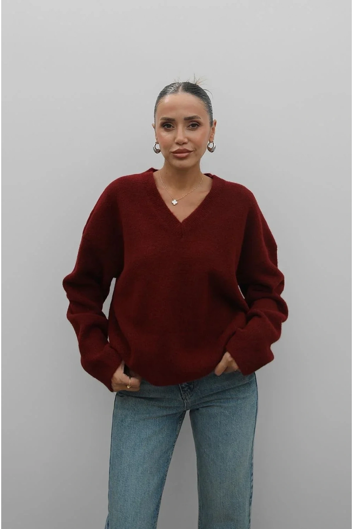 Kadın Bordo Pamuklu Yumuşak Doku V Yaka Oversize Triko Kazak