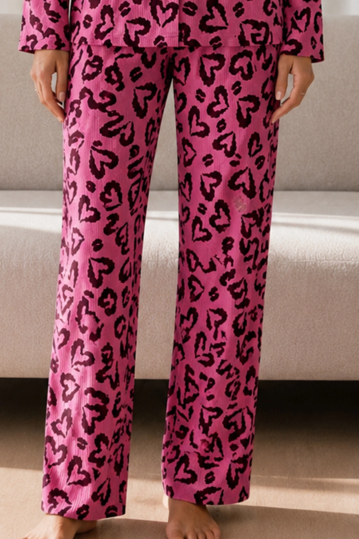 Kadın Lila Fitilli Leopar Desenli Gömlek Yaka Uzun Kollu Pantolonlu Pijama Takımı