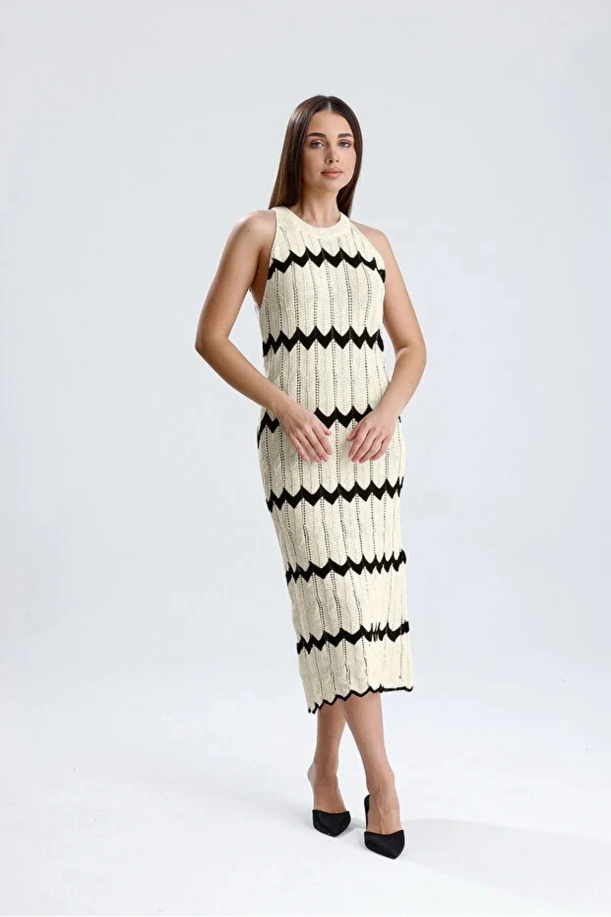 Kadın Ekru Kahve Zigzag Desenli Triko Elbise Halter Yaka Bohem Uzun