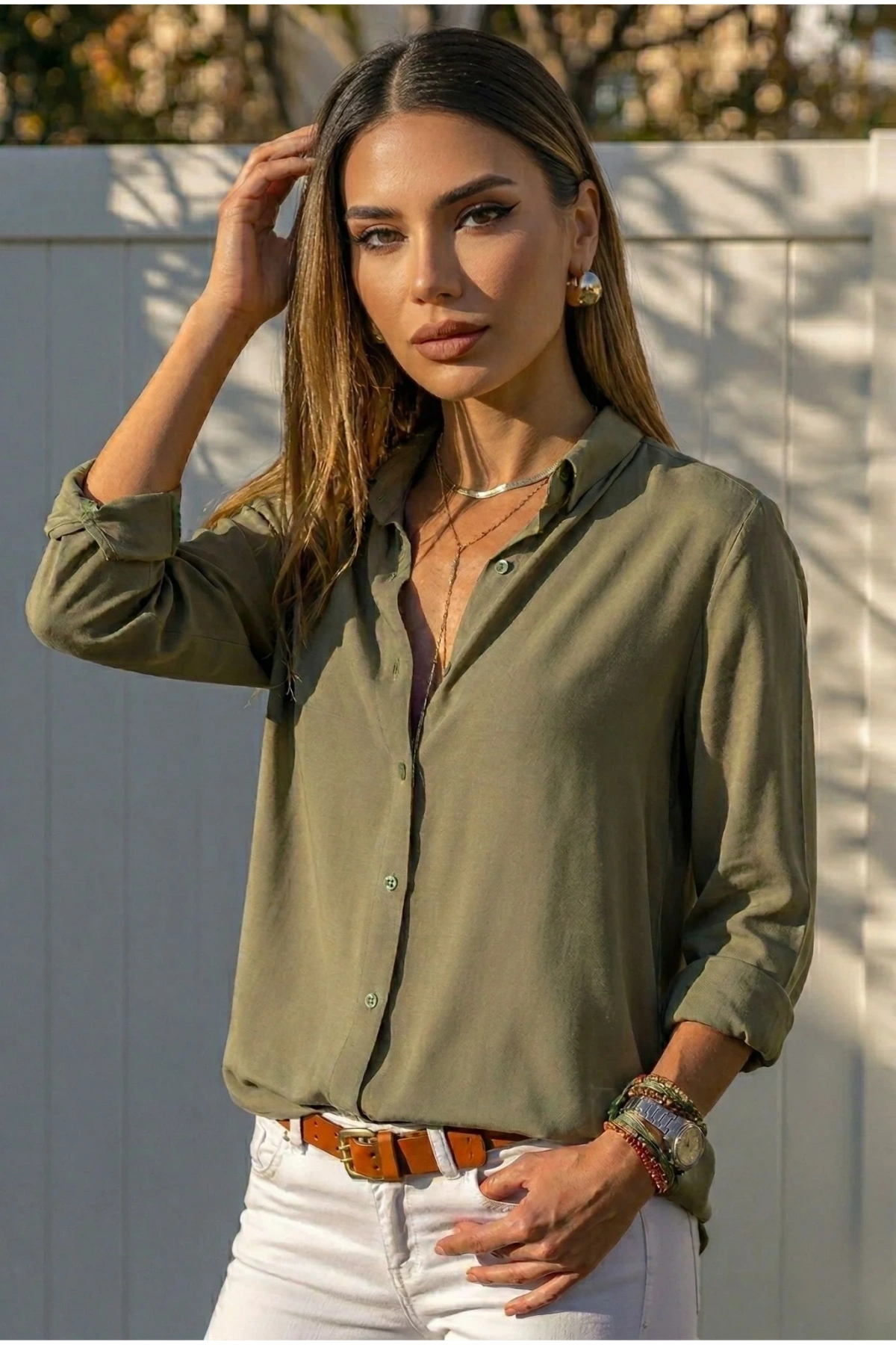 Kadın Haki Düz Renk Dokuma Uzun Kollu Manşetli Düğmeli Pamuklu Viskon Basic Gömlek
