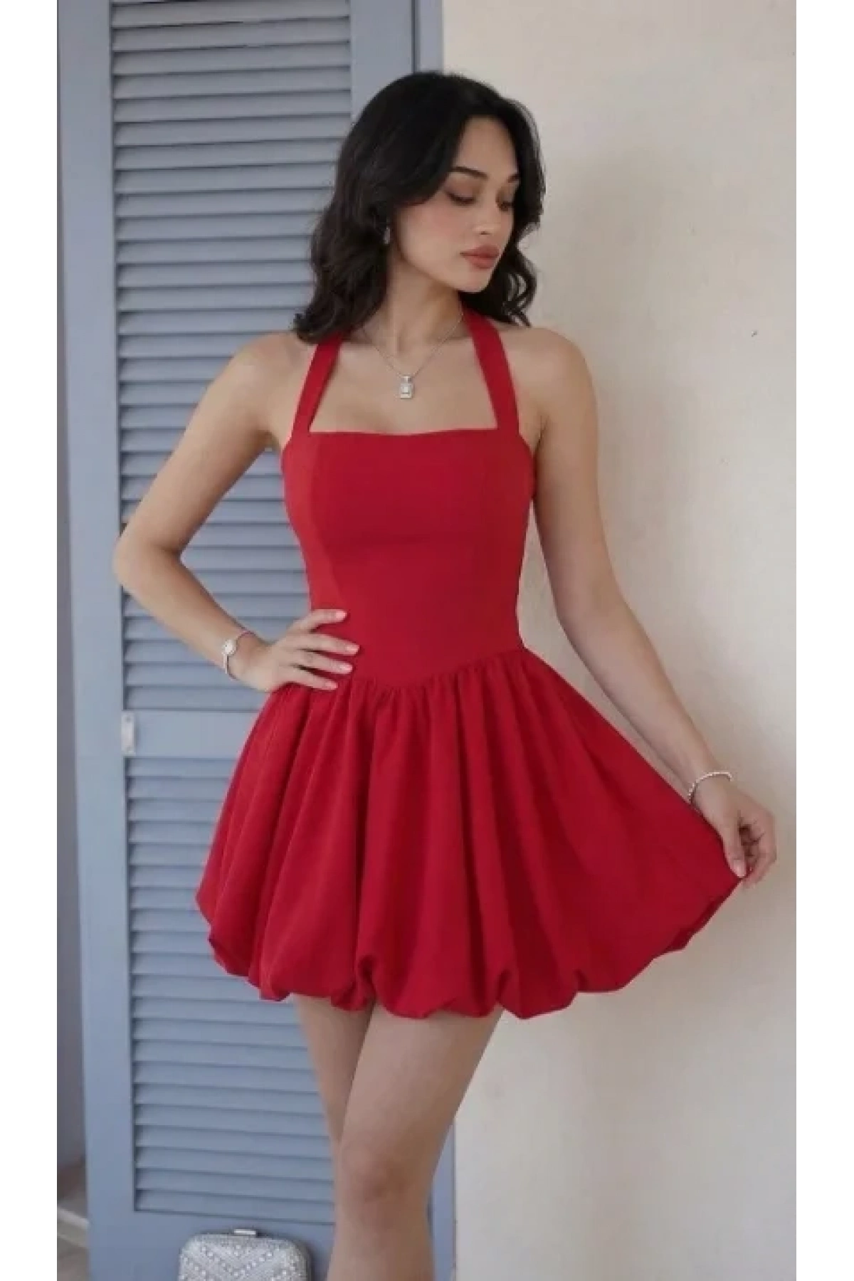 Kadın Kırmızı Halter Yaka Boyundan Bağlamalı Dabıl Kumaş Balon Etekli Kısa Mini Elbise