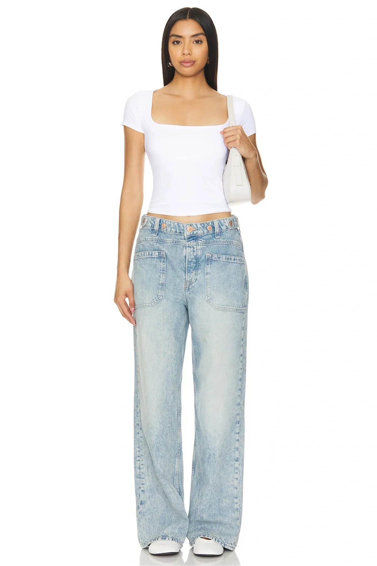 Kadın Beyaz Kısa Kollu Önü Kare Yaka Çift Kat Sandy Kumaş Basic Bluz Body Tişört