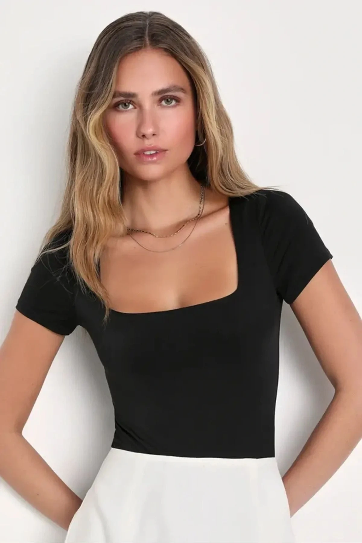 Kadın Siyah Kare Yaka Kısa Kollu Vücudu Saran Çift Kat İpek Jarse Kumaş Basic Tanga Bodysuit