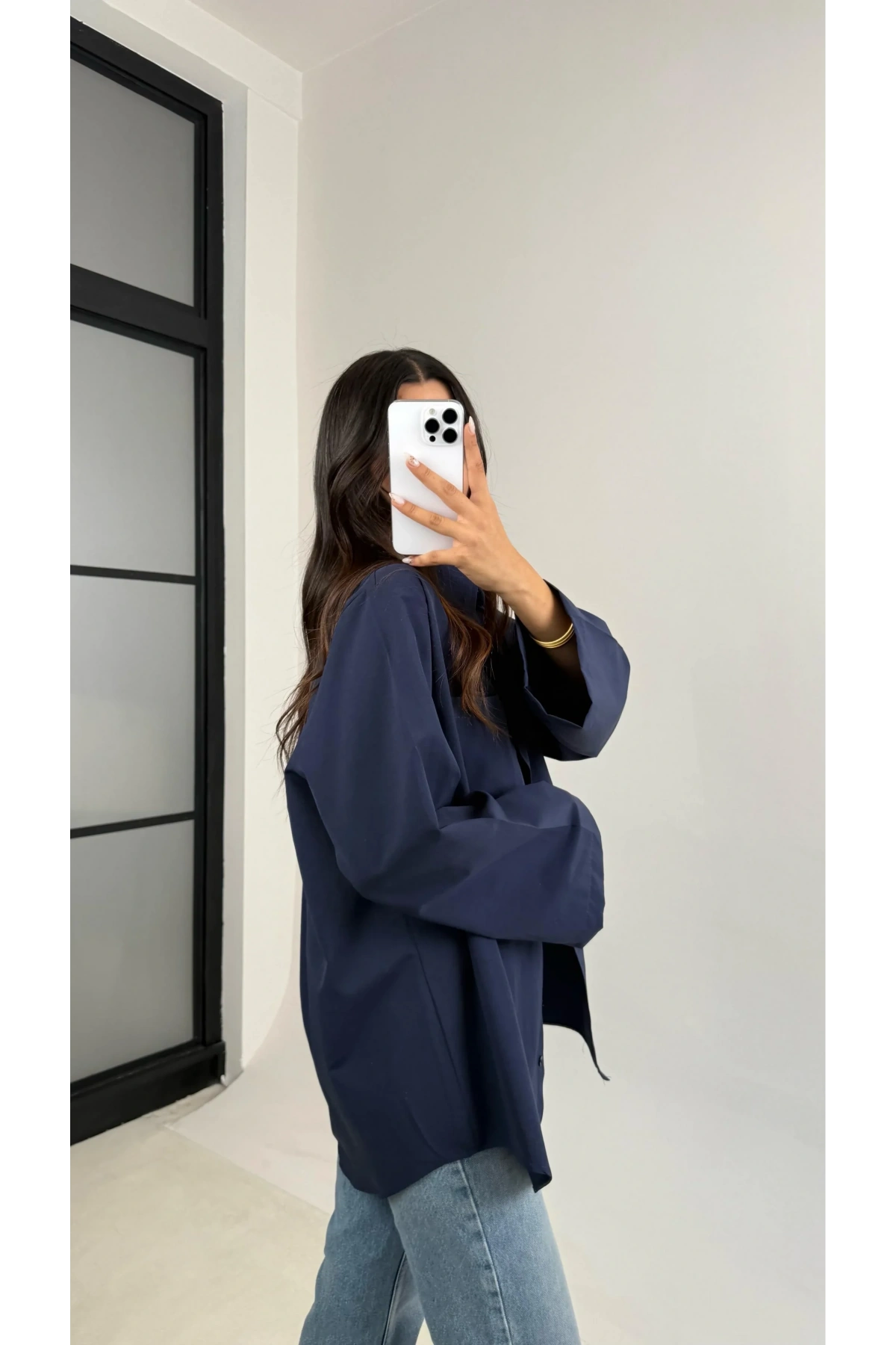 Kadın Lacivert Uzun Kollu Tek Cepli Geniş Manşetli Oversize Keten Karışımlı Tunik Gömlek