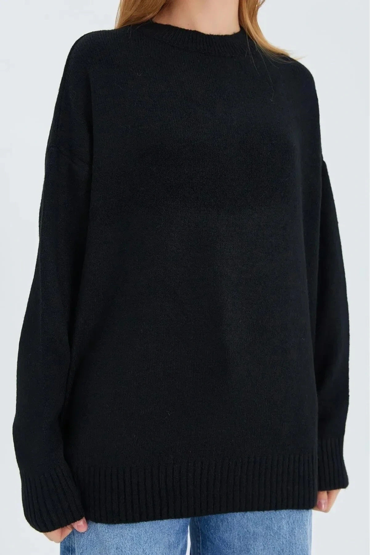 Kadın Siyah Bisiklet Yaka Uzun Kollu Oversize Yumuşak Dokulu Triko Kazak