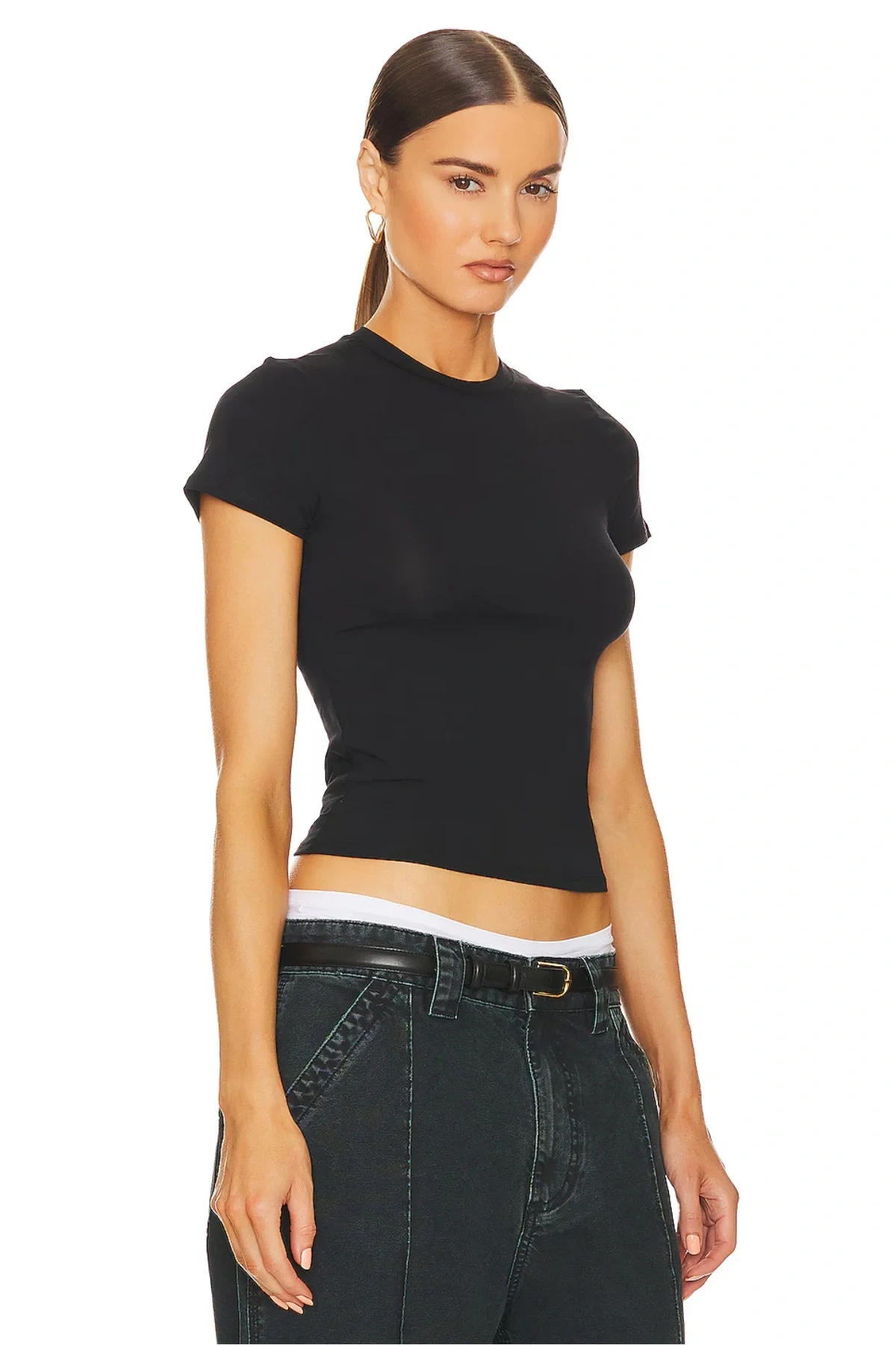 Kadın Siyah Bisiklet Yaka Kısa Kollu Esnek Sandy Kumaş Basic Crop Bluz Tişört