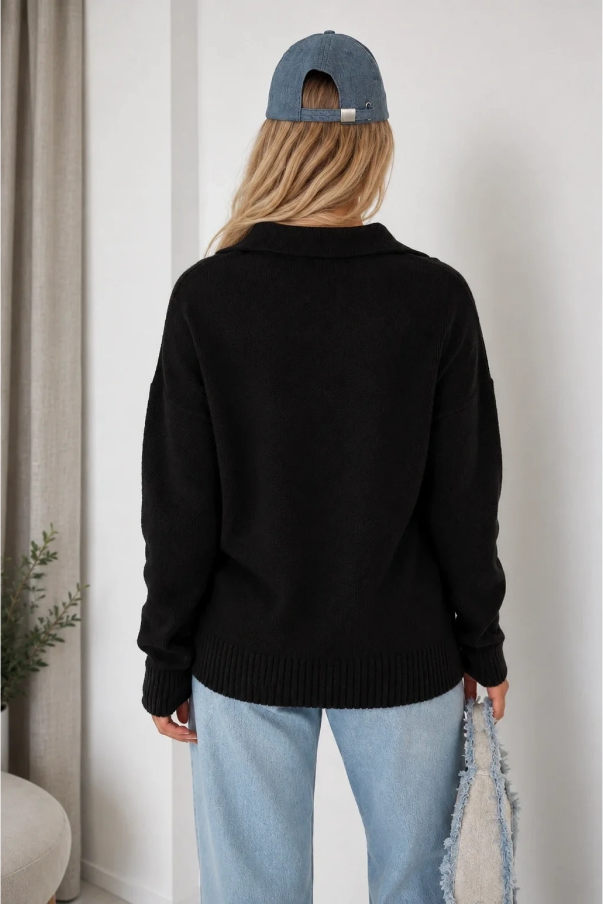 Kadın Siyah Pamuklu Polo Yaka Oversize Triko Kazak