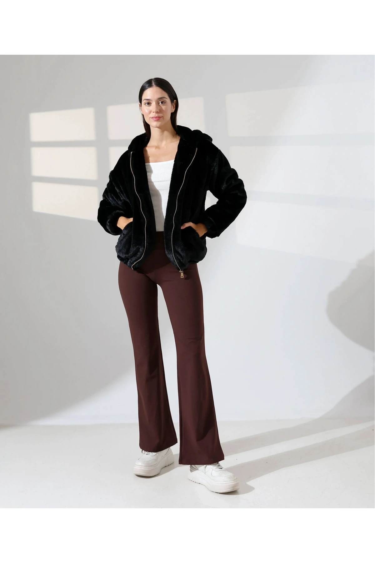 Kadın Siyah Oversize Bomber Mont Kapüşonlu Fermuarlı Peluş Astarlı