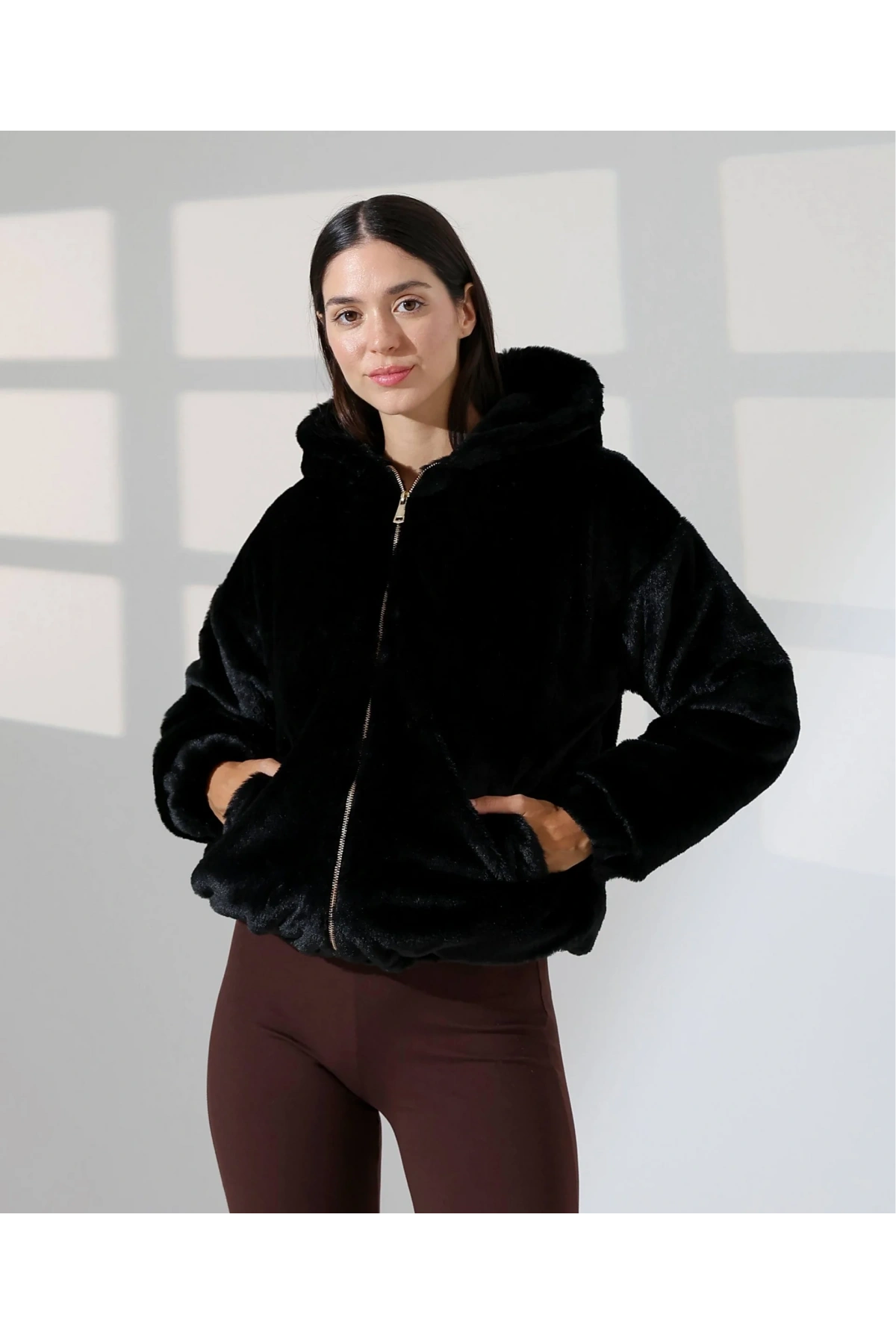 Kadın Siyah Oversize Bomber Mont Kapüşonlu Fermuarlı Peluş Astarlı
