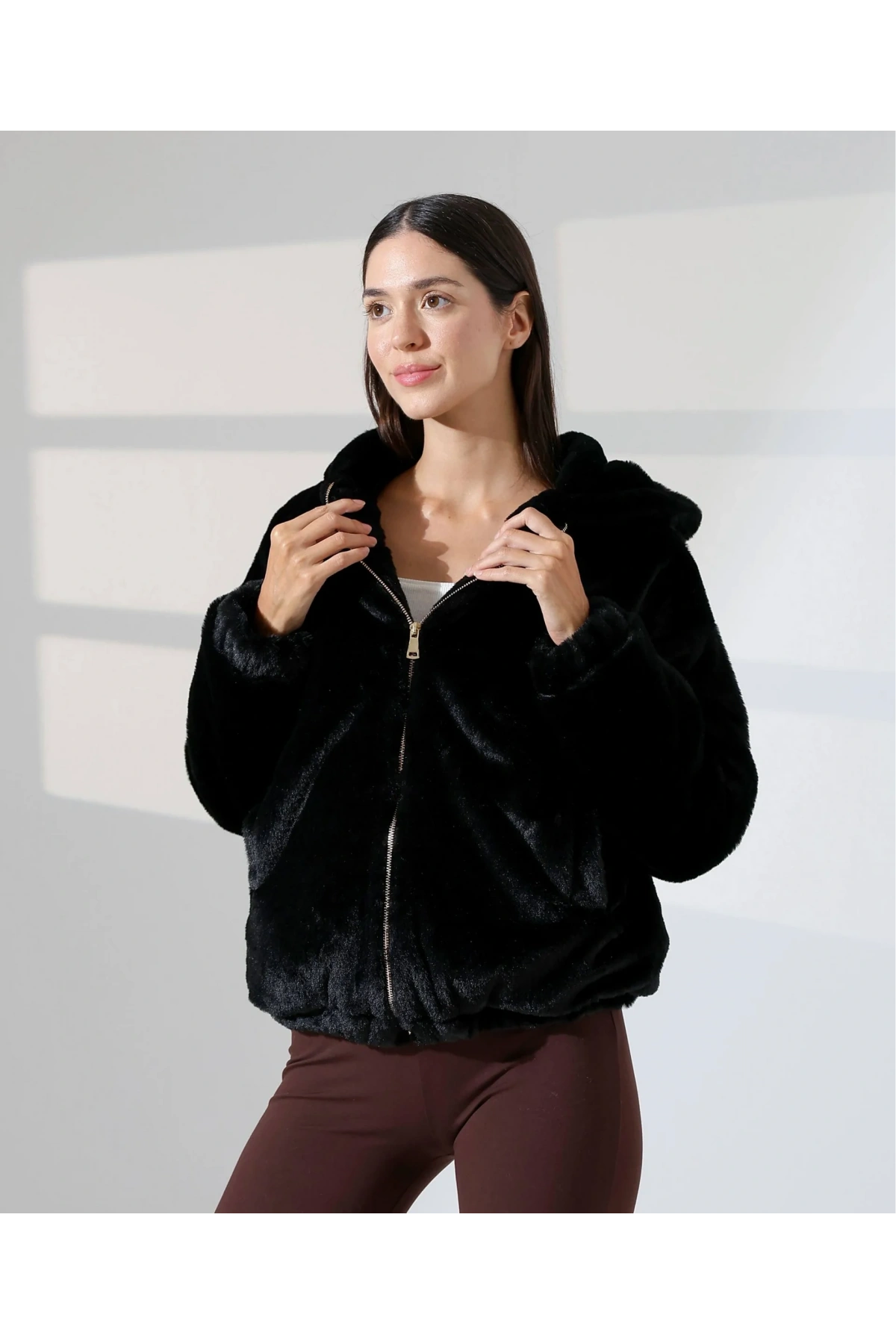 Kadın Siyah Oversize Bomber Mont Kapüşonlu Fermuarlı Peluş Astarlı