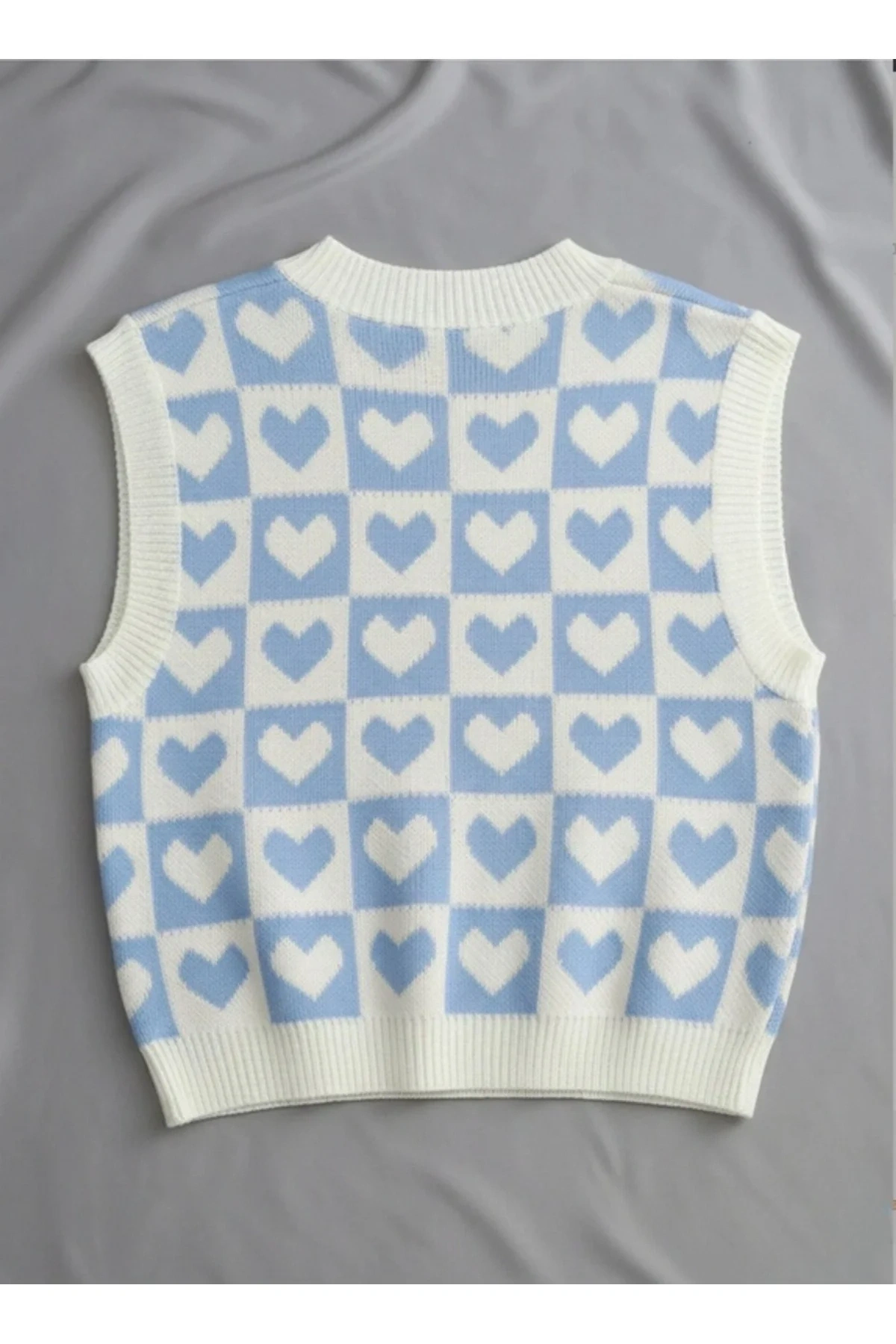 Kadın Mavi Krem Kalp Desenli V Yaka Dama Kareli Yumuşak Dokulu Triko Süveter