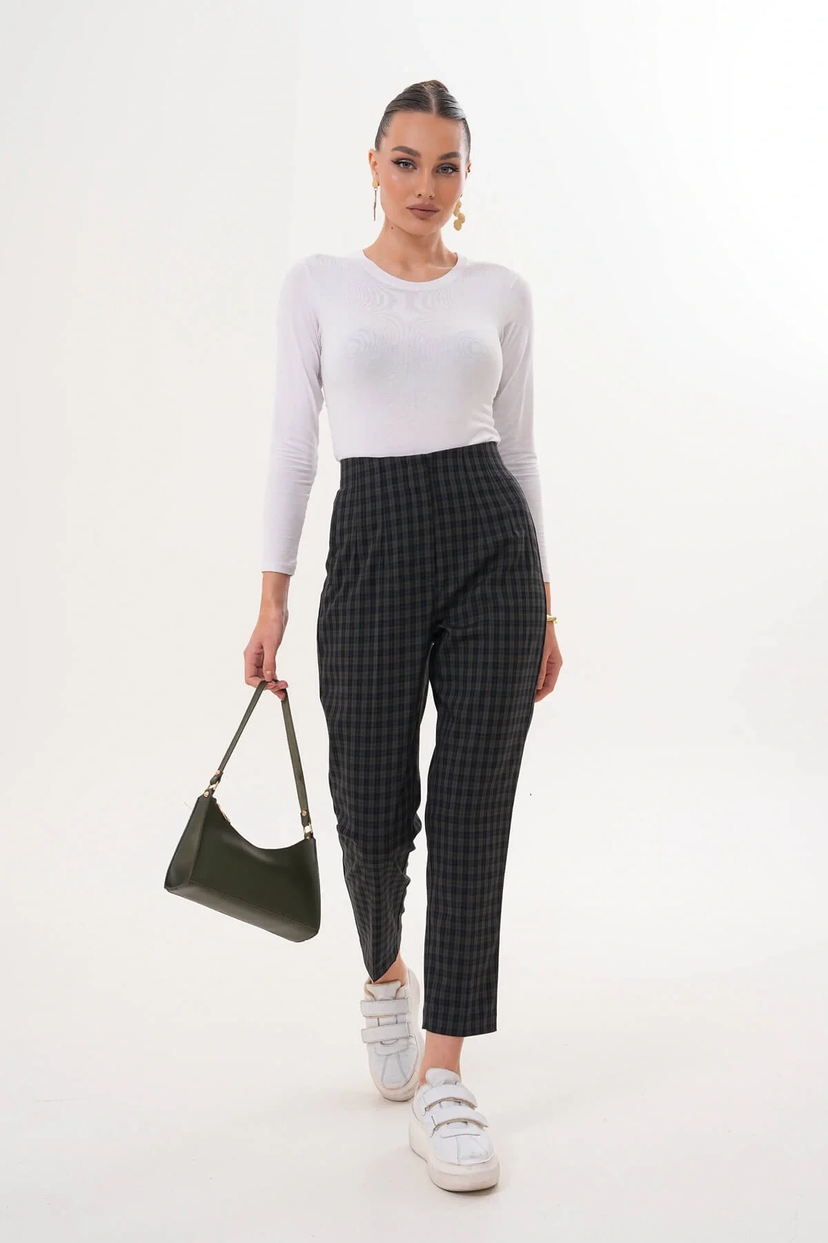 bysoca Kadın Lacivert Kareli Yüksek Bel Pens Detaylı Bilek Boy Havuç Kesim Kumaş Pantolon