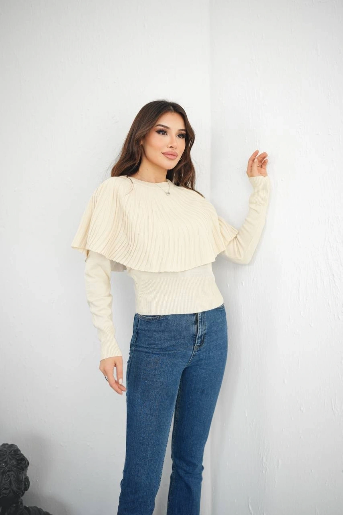 Piliseli Pelerin Detaylı Triko Bluz - Ekru
