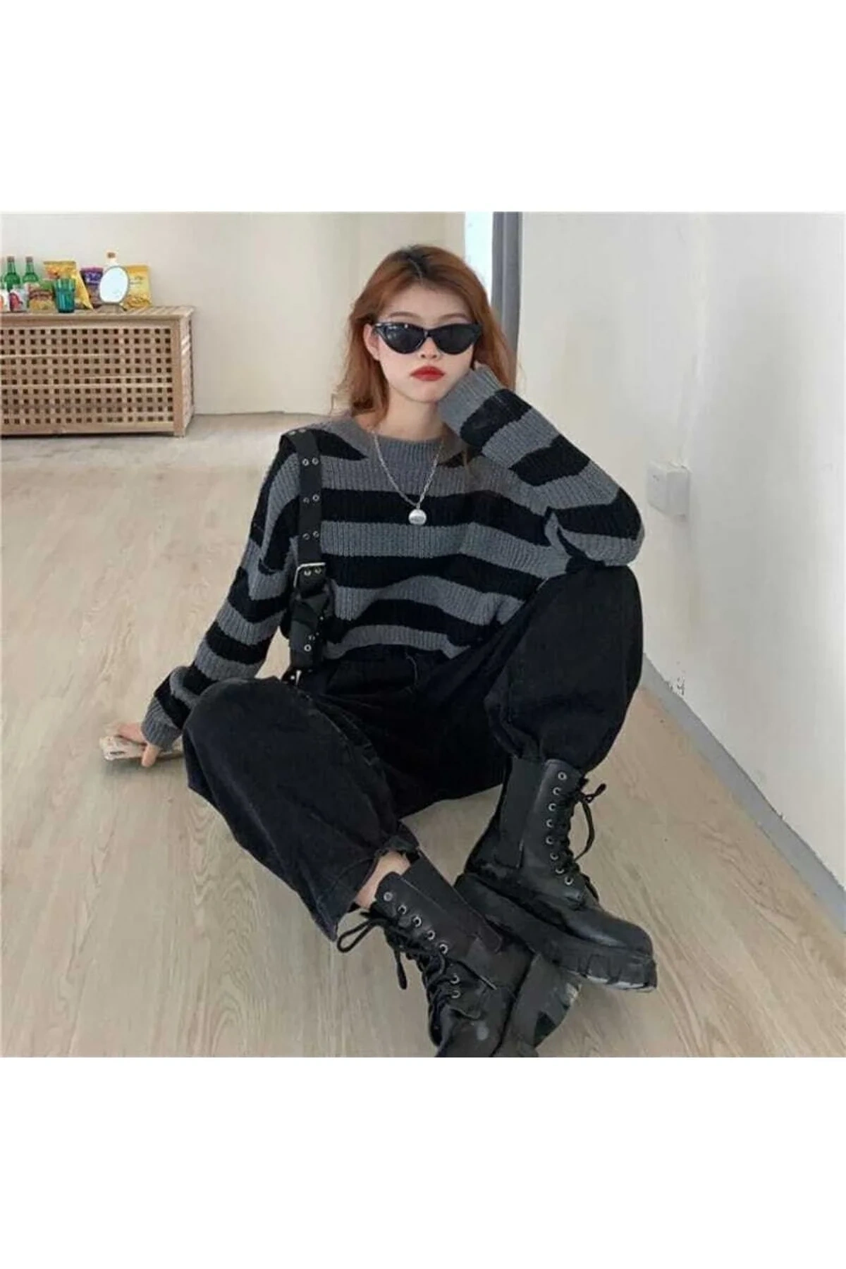 Kadın Siyah Gri Çizgili Selanik Örgü Bisiklet Yaka Uzun Kol Oversize Crop Triko Kazak