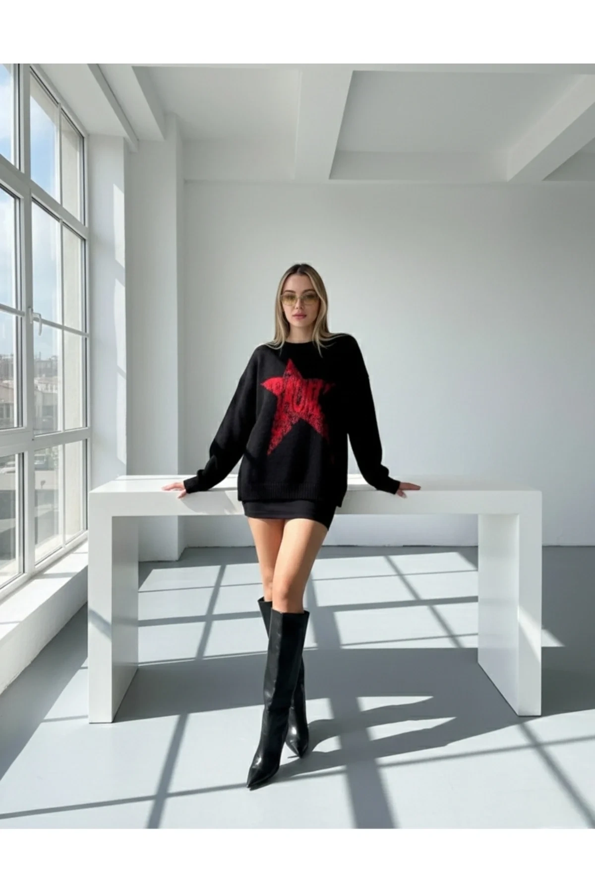 Kadın Siyah Yıldız Desenli Bisiklet Yaka Uzun Kollu Oversize Triko Kazak