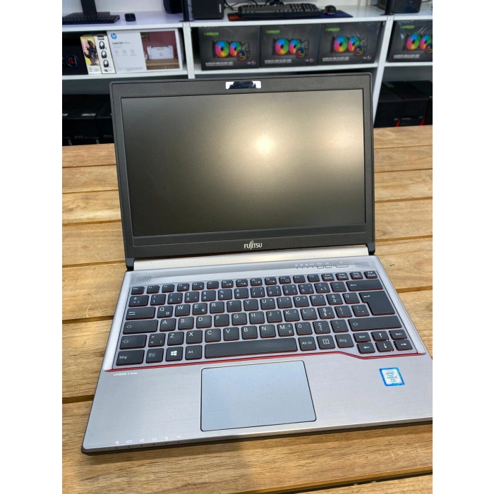 Fujıtsu Notebook Lıfebook E736 intel i5 6300U 8Gb 180Gb Ssd Dvd-Rw 13.3 Hd (B Laptop) 2.EL 3Ay Gara