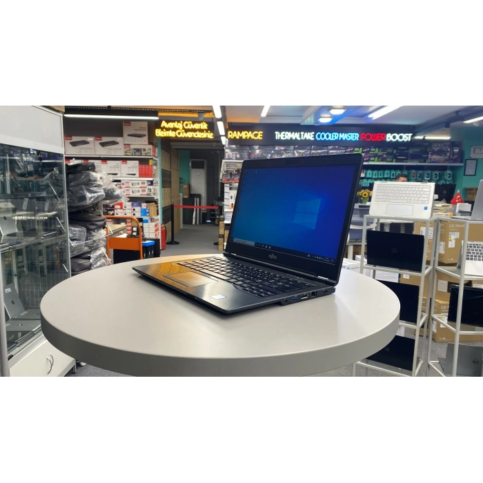 Fujıtsu Sıemens LifeBook U748 Notebook İ5 8250U 8Gb Ddr4 256Gb M2 Ssd O/B 14Full Hd B Kalite Wın10 2.El Laptop