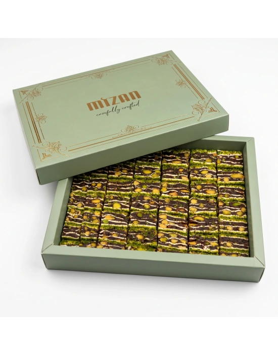 ANTEP FISTIĞI KAPLI ÇİKOLATALI BAKLAVA LOKUM 500GR