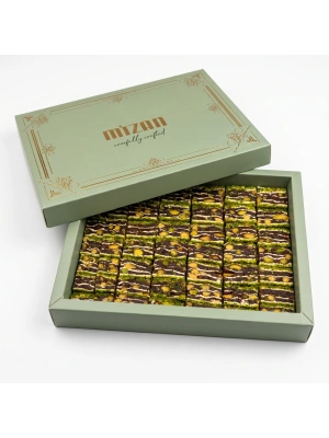 ANTEP FISTIĞI KAPLI ÇİKOLATALI BAKLAVA LOKUM 500GR