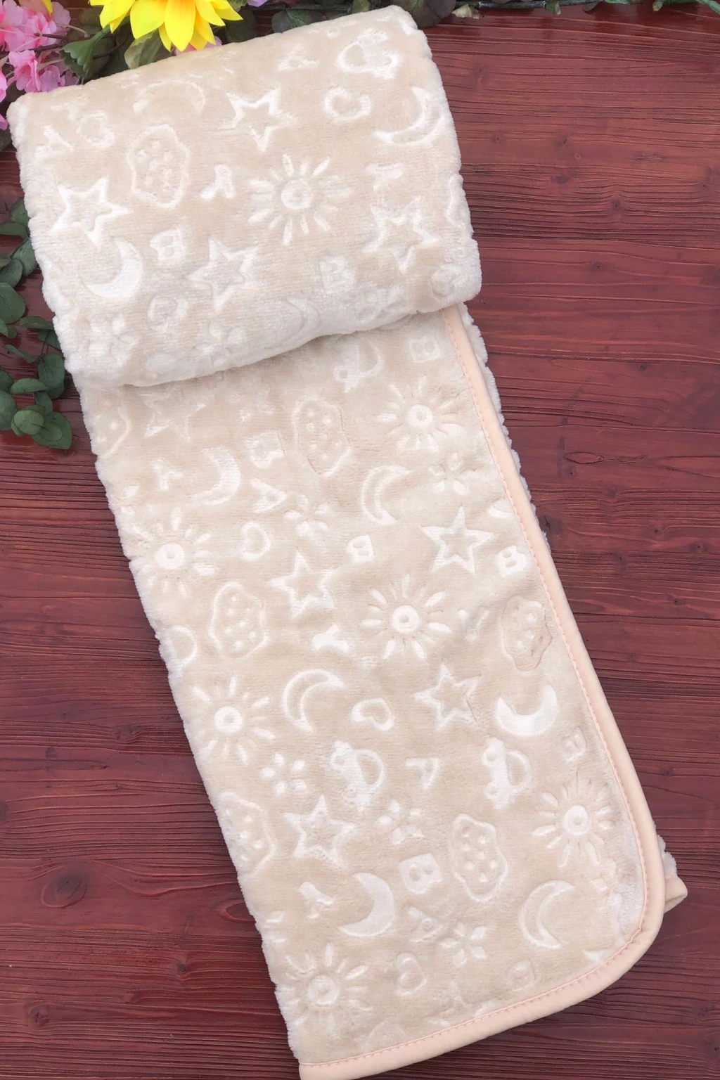 Juuta Desenli Peluş Battaniye