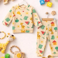 Sevilla Zürafa Baskılı Yakadan Çıtçıtlı Pijama Takımı