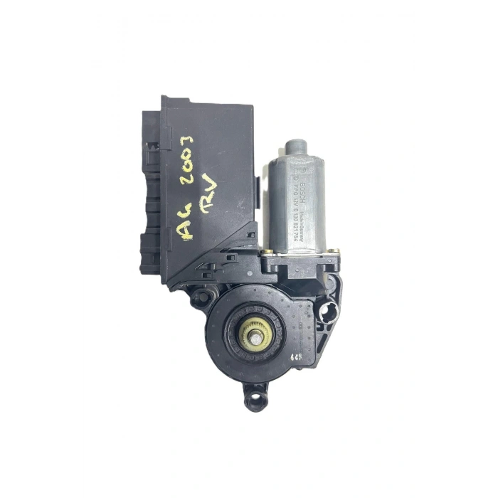 8E1959802B AUDI A4 ÖN CAM MOTORU