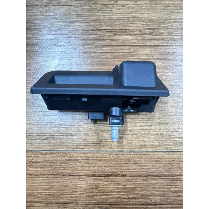 Audi A6  Q7 PORSHE CAYENNE 2016 SONRASI  modelleri için orijinal arka görüş kamerası