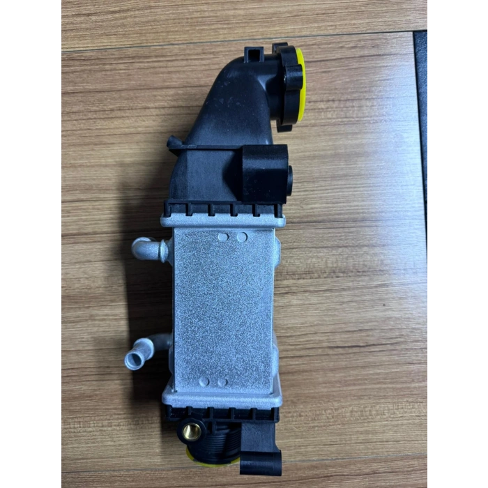 04B145749K POLO 1.4 TDI MOTOR İNTERCOLL RADYATÖRÜ SIFIR BEHR