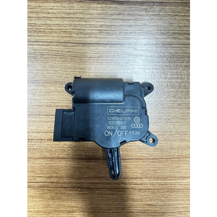 7L0907511AK KALORİFER SICAKLIK AYAR MOTORU Q7 TRANPORTER 03-15