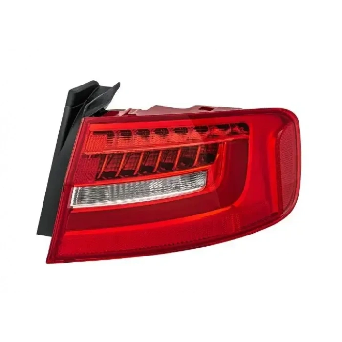 Audi A4 Stop Lambası Dış Sağ 2013-2016 8K5945096AC