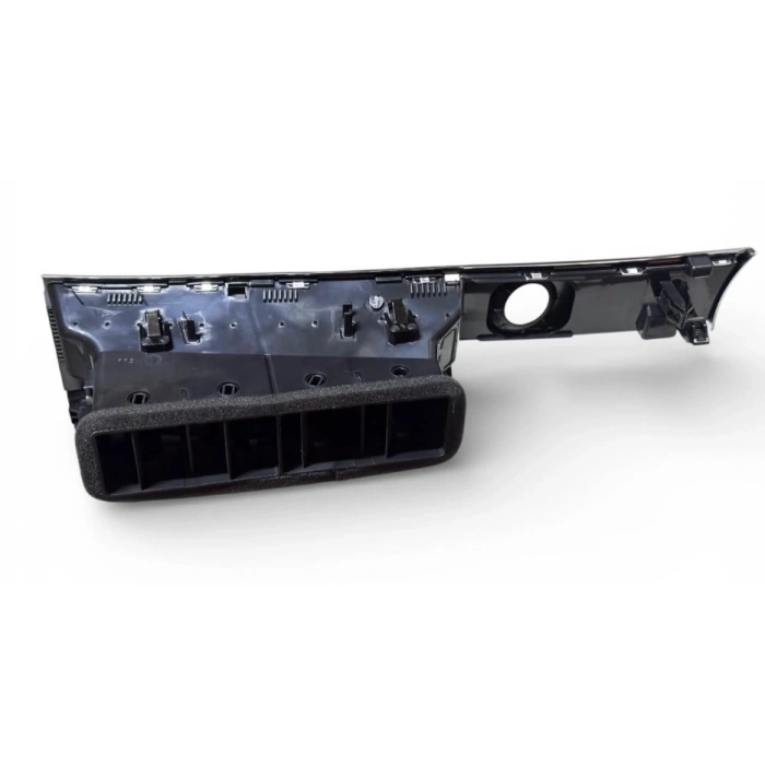 Audi A6 Ön Göğüs Havalandırma Izgarası 2005-2011 4F1820951F H77