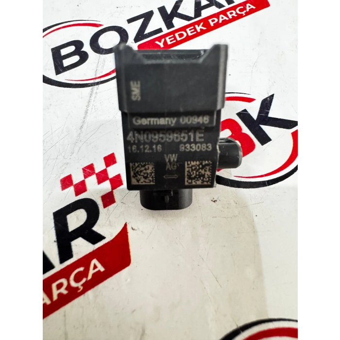 Audi E-tron Darbe Sensörü Orj 4N0959651E