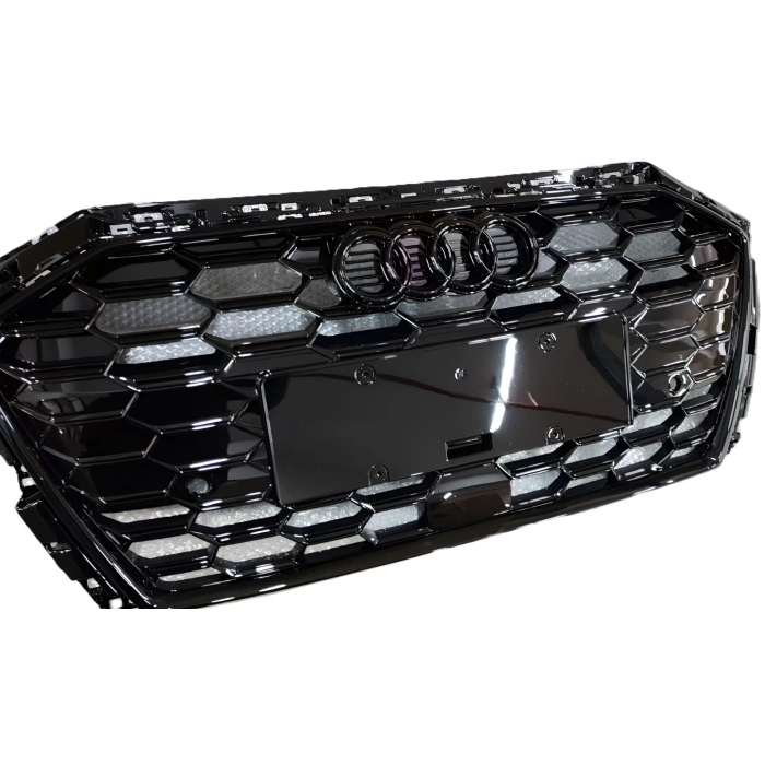 Audi Q2 2017-2020 Ön Panjur Parlak Siyah PlakalıkLI 81A853651H