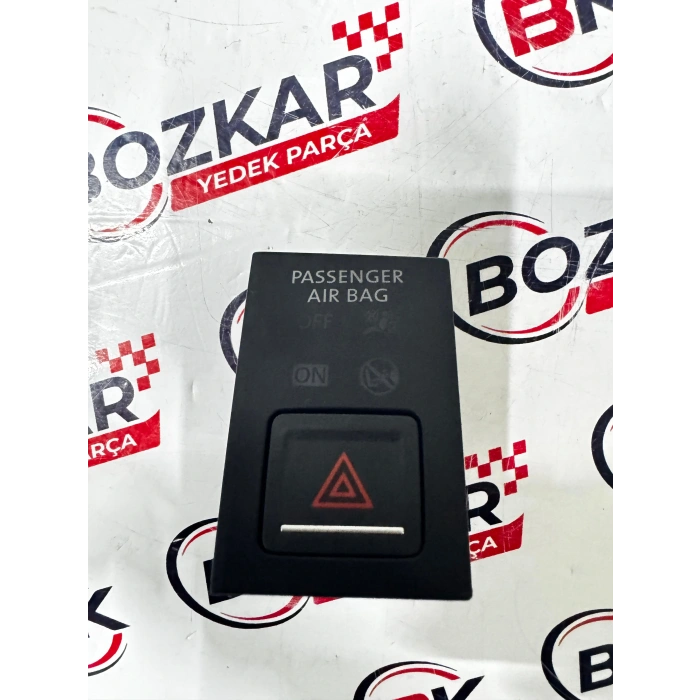 Golf 7 Tiguan Dortlu Flaşör Dügmesi OEM