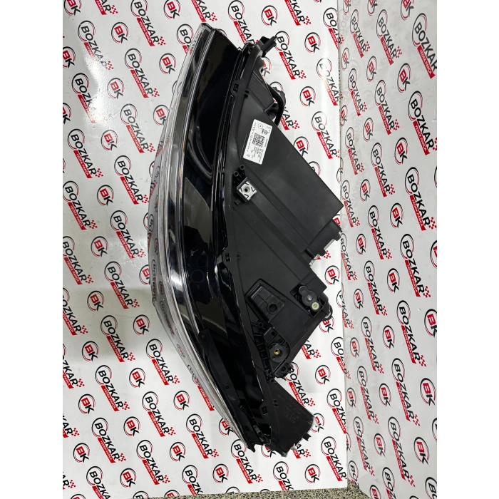 Passat B9 Led Headligt Sol Far Sıfır 3j1941029