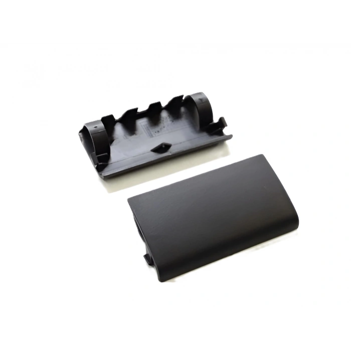 Vw Passat 1997-2005 Kriko Kapağı Sol 3B0853917