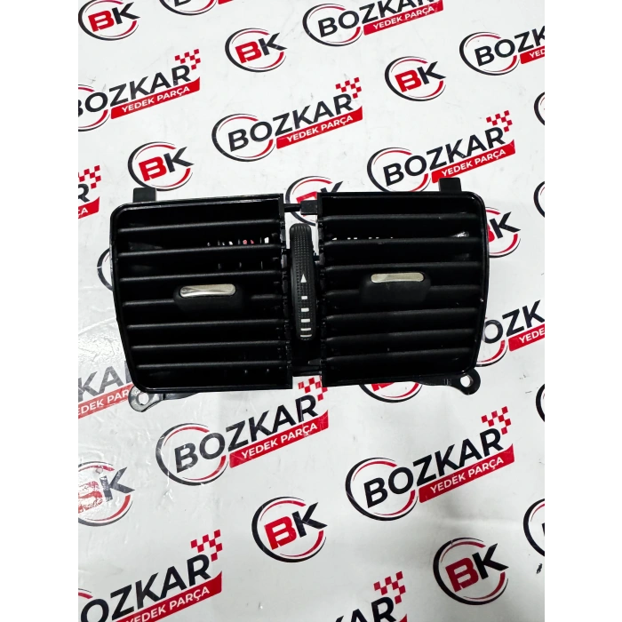 VW Passat B6 Arka Havalandırma Izgarası Oem 3c0819203