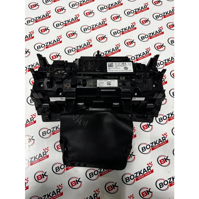 VW Passat B8-5 Hayalet Ekran Sıfır Orjinal