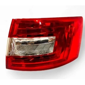 Skoda Octavia 2013-2017 Sağ Stop Lambası Ledsiz 5E5945112