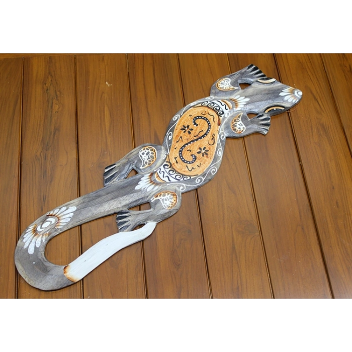 Ahşap Duvara Asmalı Kertenkele Figürü