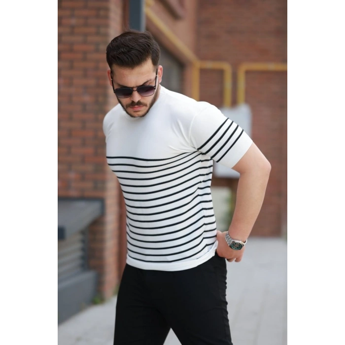 Erkek çizgi Desenli Bisiklet Yaka Kısa Kollu Tsihrt
