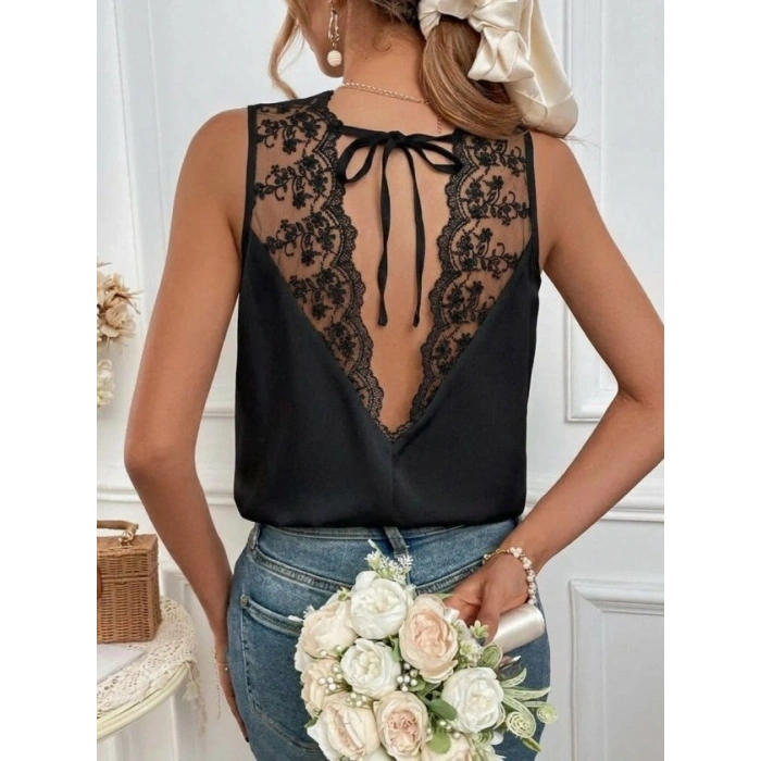 Kadı Askılı V Dantel Yakalı Sırttan Bağcıklı Sandy Bluz