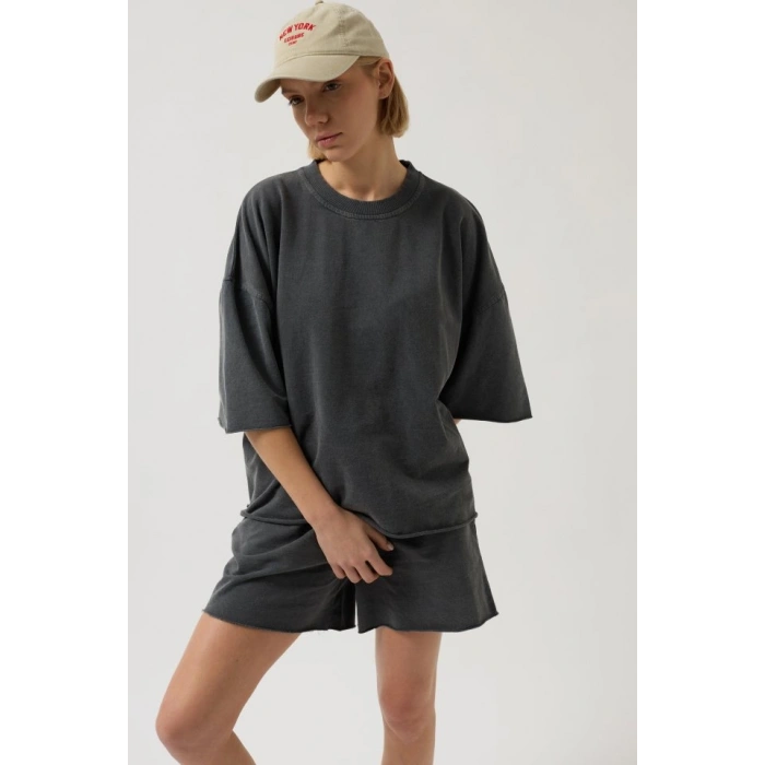 Oversize Lazer Kesim Bisiklet Yaka Thirt