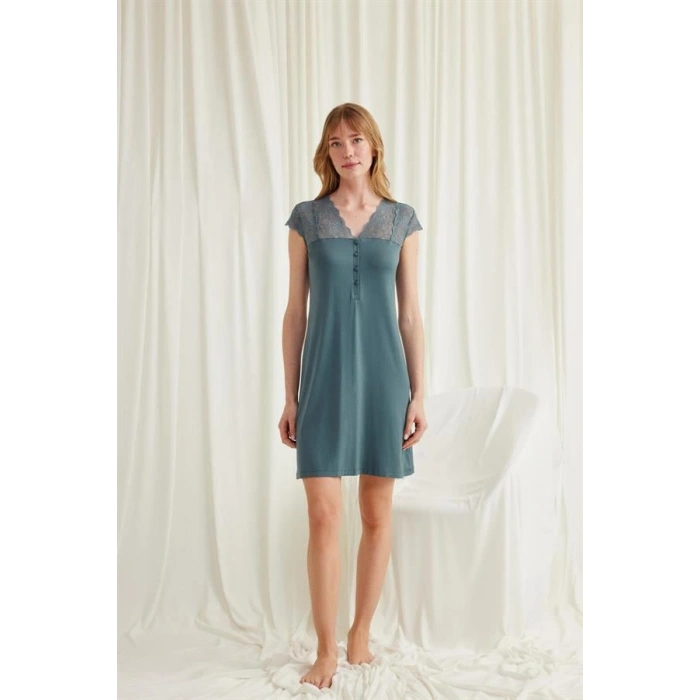 Secretsita Kolu Omzu ve Yakası Dantelli Önü Düğmeli Gecelik