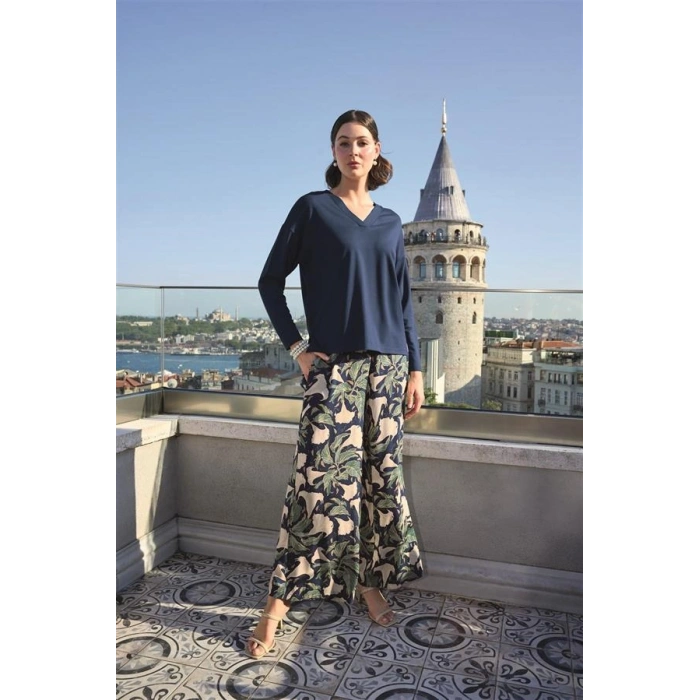 Secretsita Yaprak Desenli Uzun Kollu V Yaka Pijama Takımı